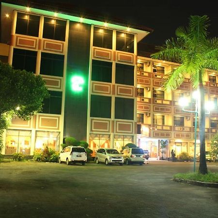Hôtel Jepara Indah Extérieur photo