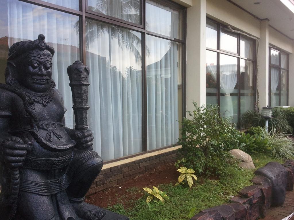 Hôtel Jepara Indah Extérieur photo