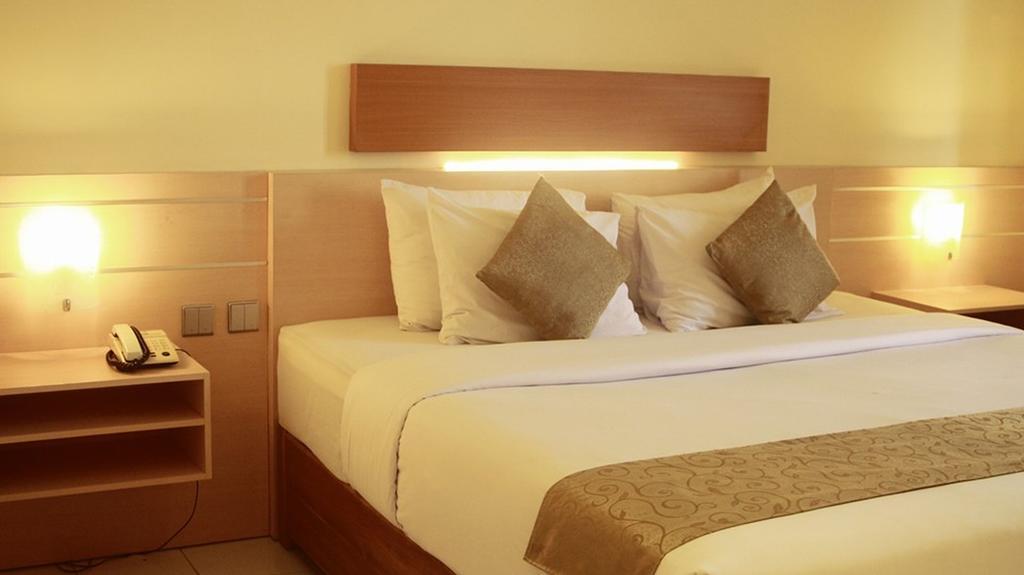 Hôtel Jepara Indah Extérieur photo
