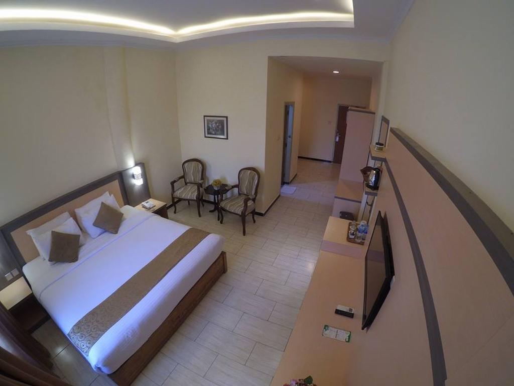 Hôtel Jepara Indah Extérieur photo