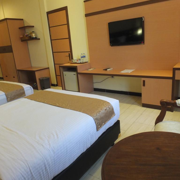 Hôtel Jepara Indah Extérieur photo